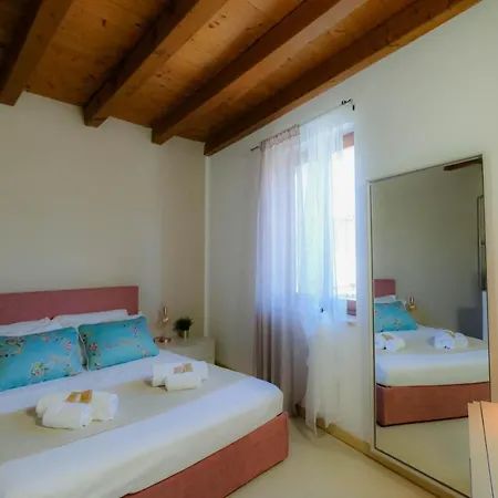 Tatil Evi Corvina By Zeni Costermano