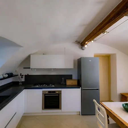 Corvina By Zeni 科斯特曼诺